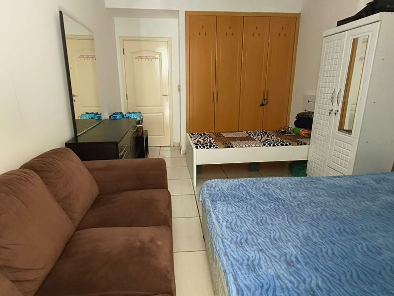 Executive females bed space available at sharaf DG metro